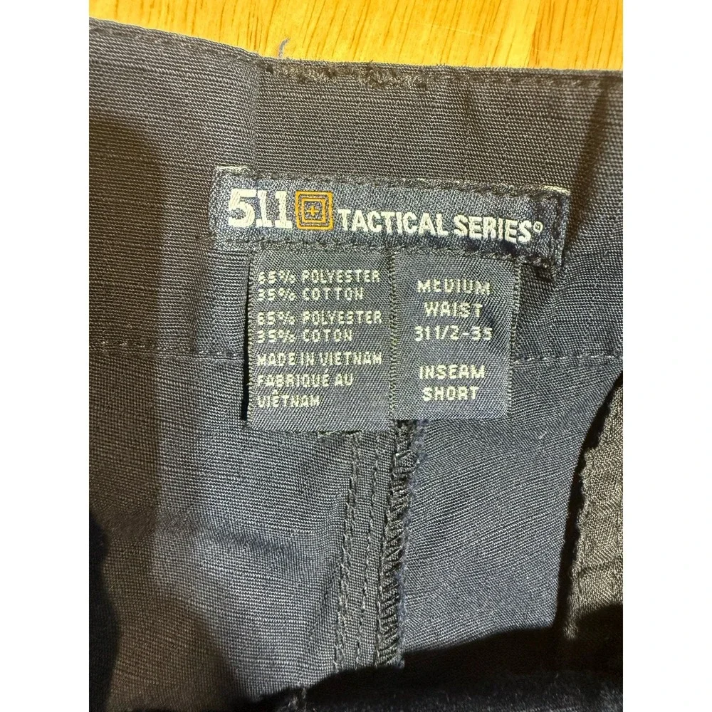 5.11 Tactical Series Mens 28x30 Medium Short Black Ripstop Cargo Duty Work Pants